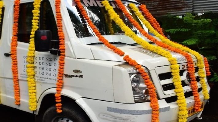 funeral-service-trasportation-vehicle